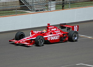 :en:Dan Wheldon practicing for the :en:2007 In...